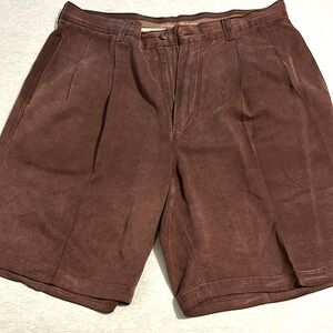 100% silk Tommy Bahama shorts 34 waist